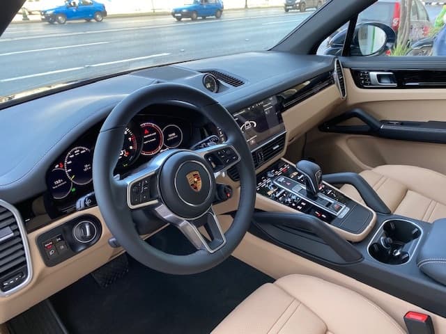 Porsche Cayenne Hybride 2020