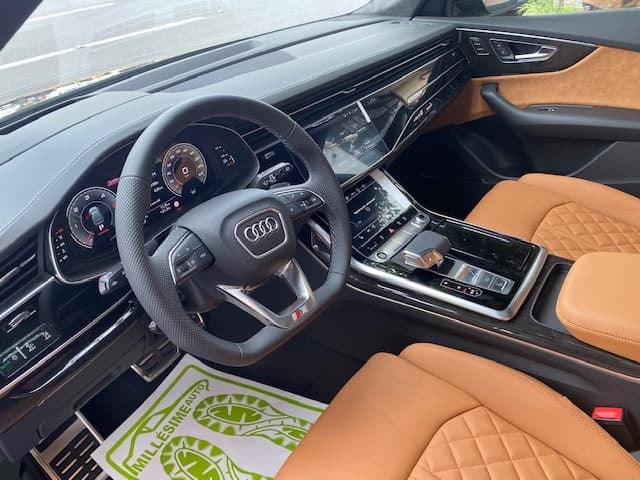 Audi Q8 S line 2021