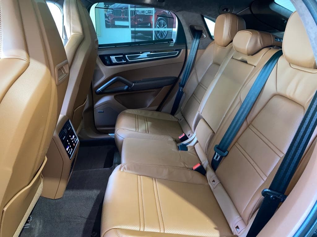 Porsche Cayenne 2022