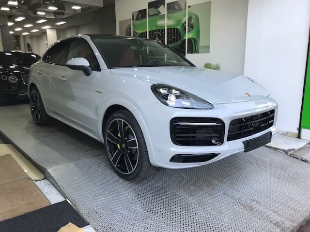 Porsche Cayenne 2022