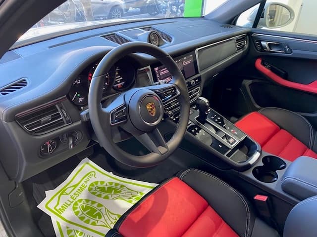 Porsche MACAN 2022