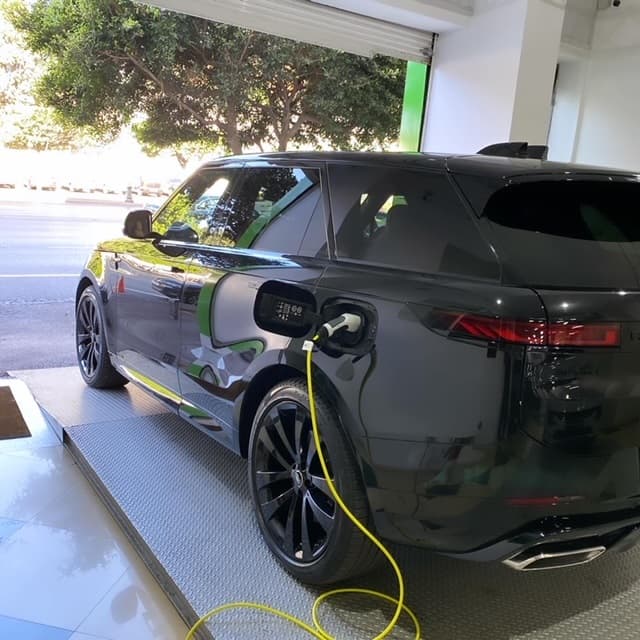 Land Rover Sport Autobiography 2023