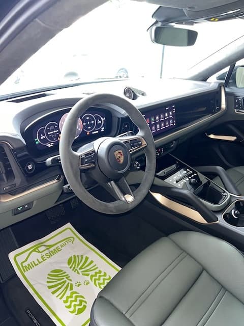 Porsche Cayenne 2024