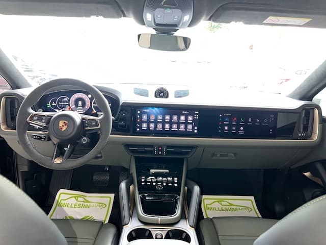 Porsche Cayenne 2024