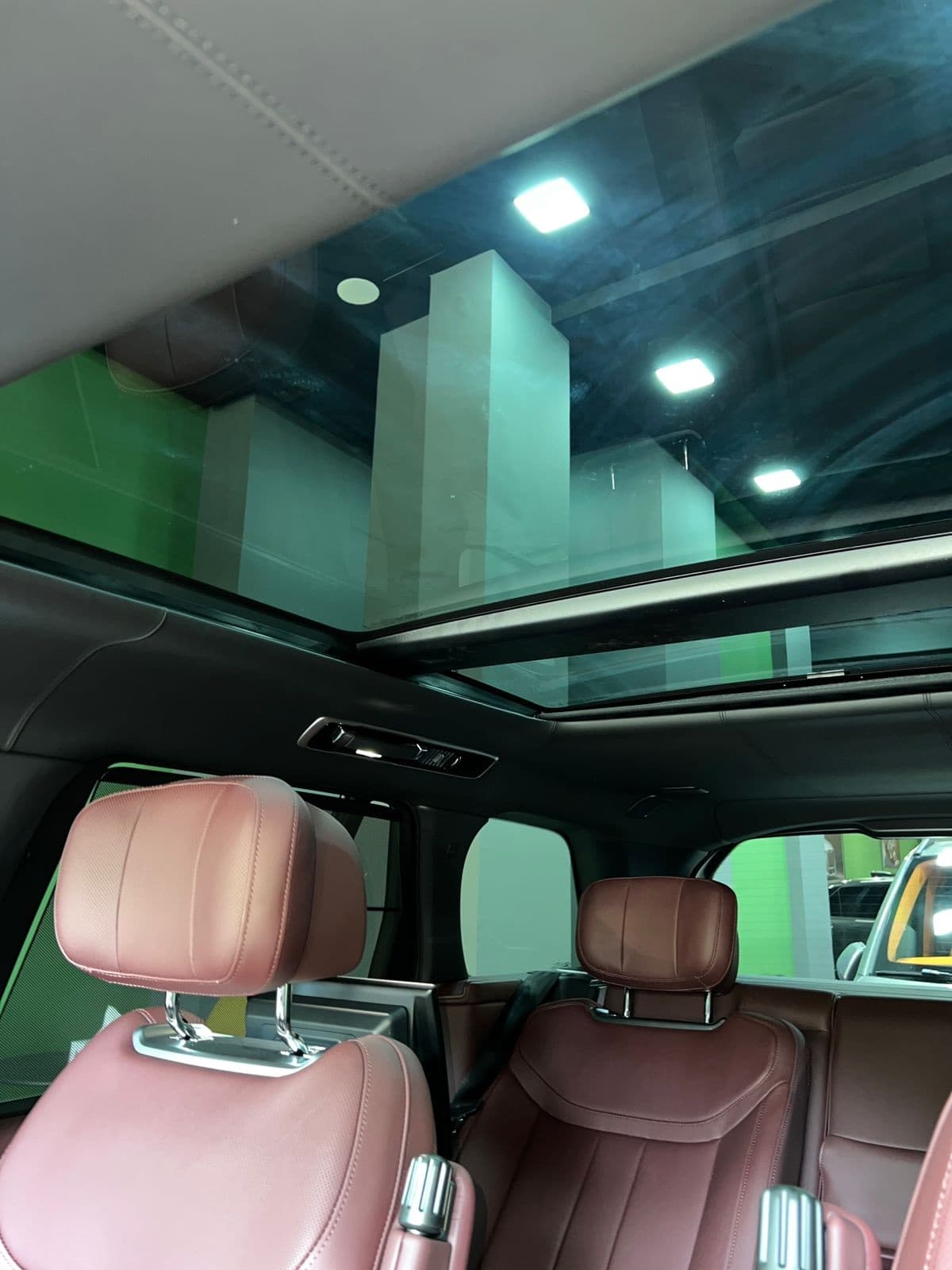 Land Rover vogue 2024