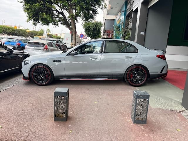 Mercedes-benz C63 2024