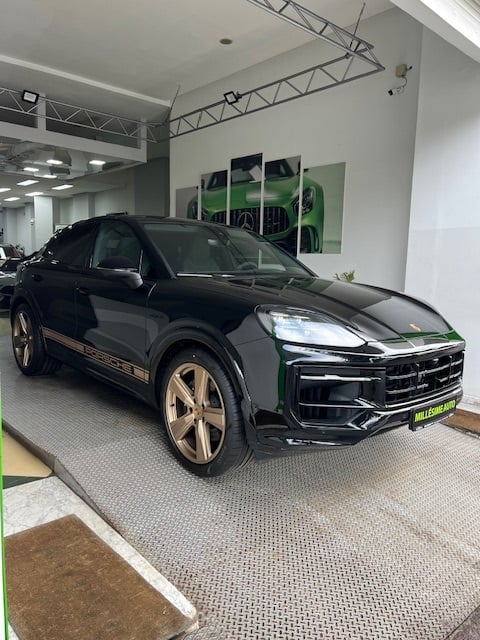 Porsche Cayenne 2024
